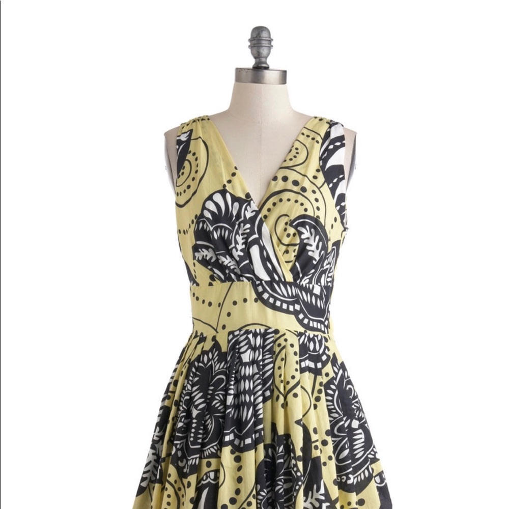 ModCloth dress- perfect condition! Size Medium